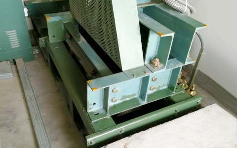 湖北某住宅小区电梯噪声治理案例